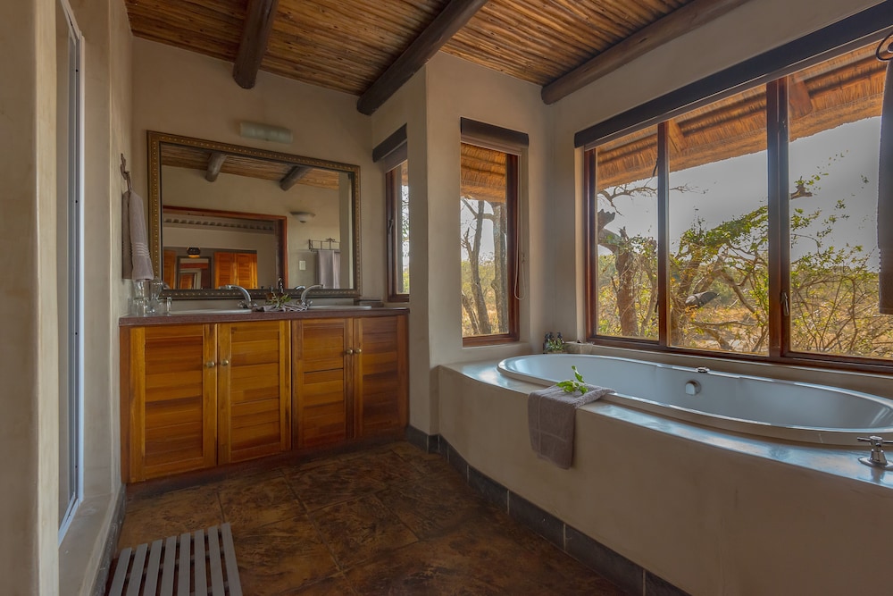 Waterbuck Game Lodge