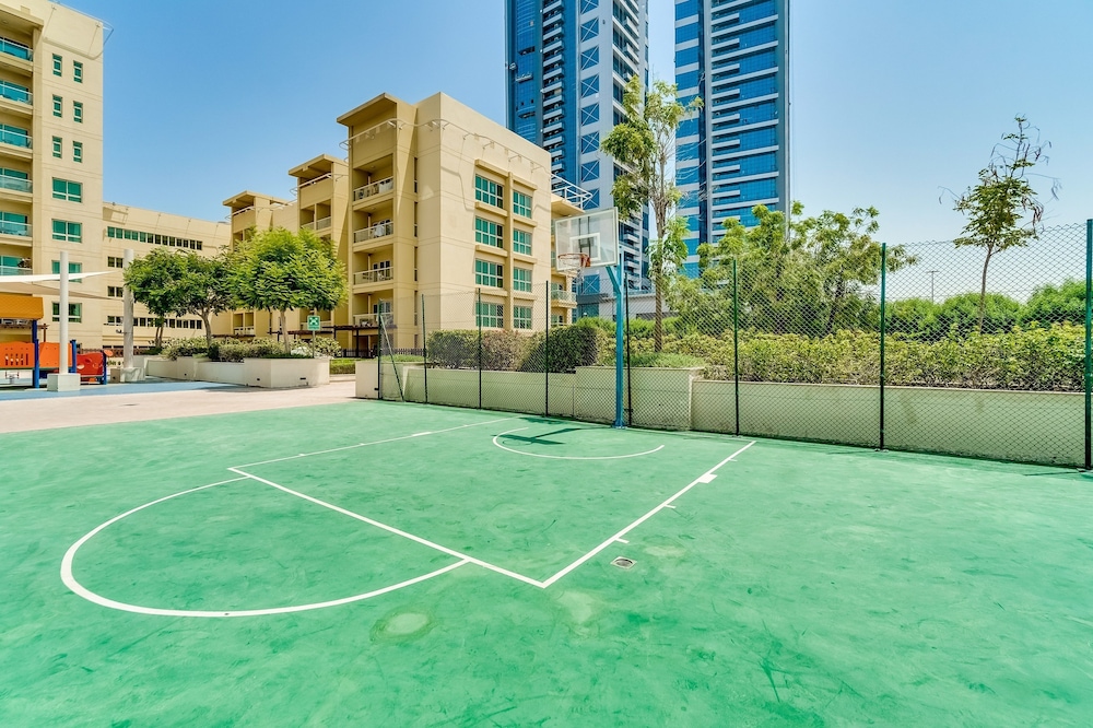 1 Bedroom Apartment Greens