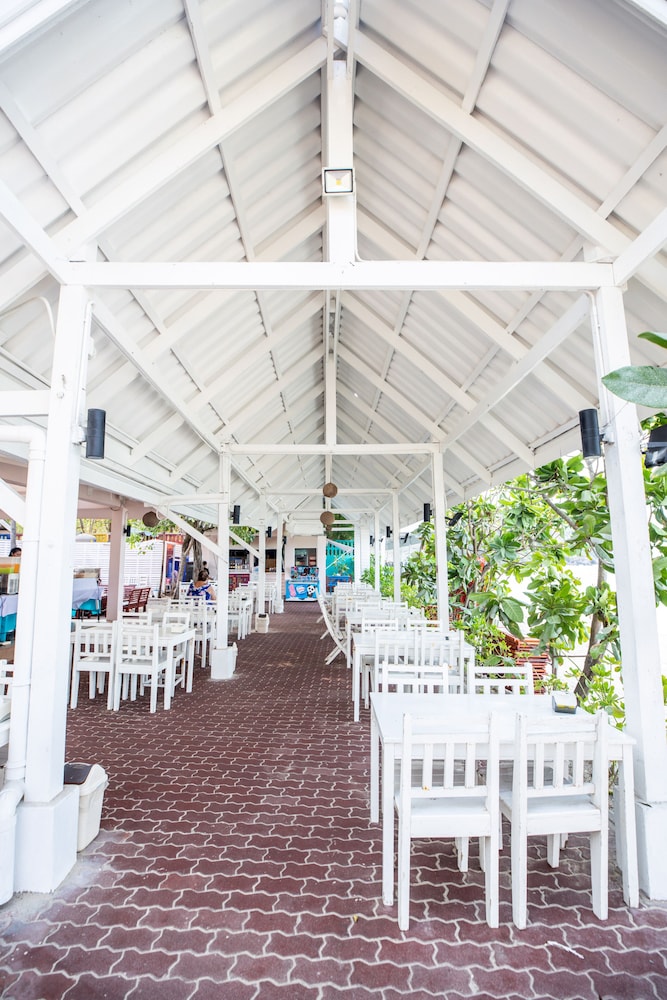 Xanadu Beach Resort