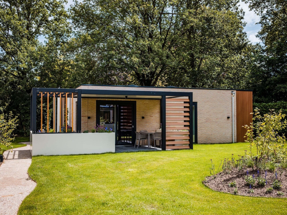 Holiday Home in Veluwe With Veranda view 2