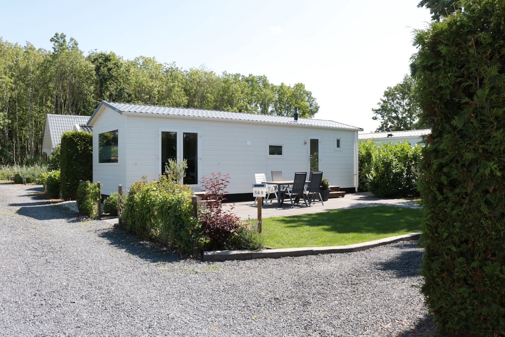 Chalet in Friesland Near Wadden Sea & Franeker