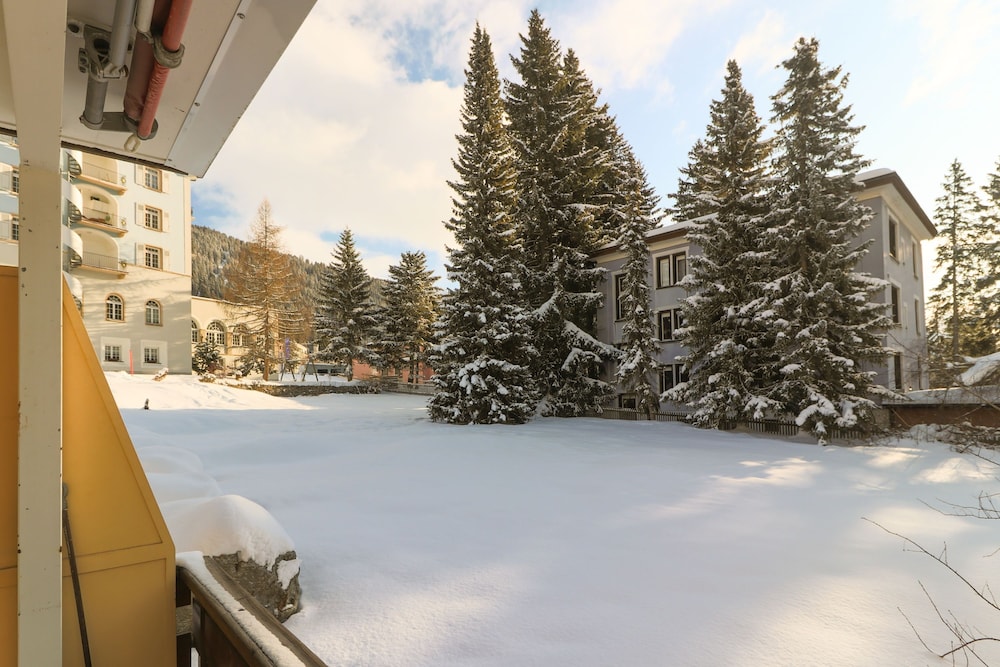 Apartments Cresta