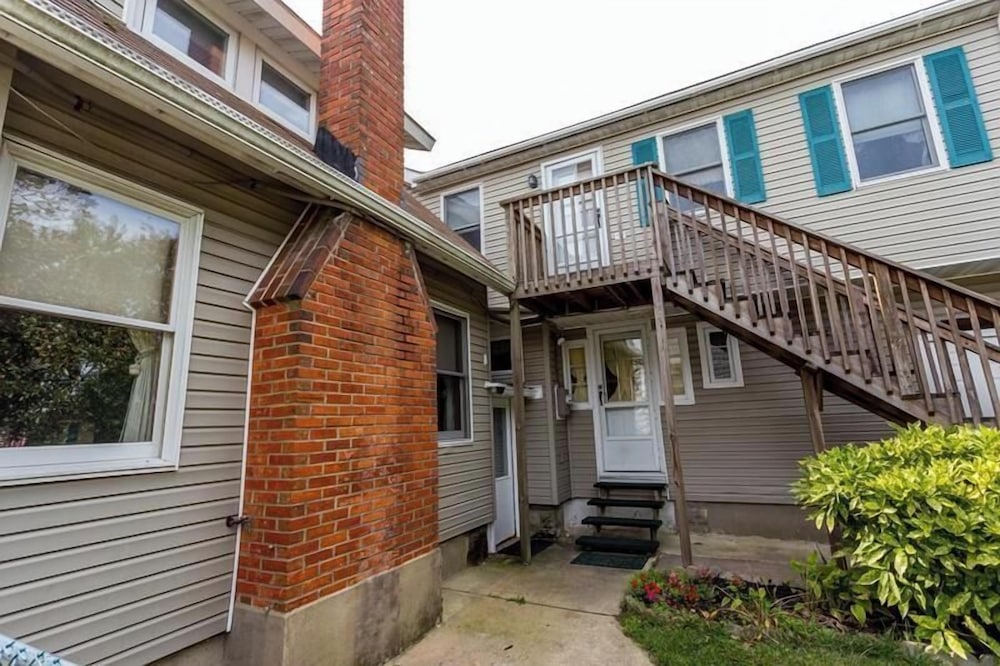Brooklyn Avenue 19