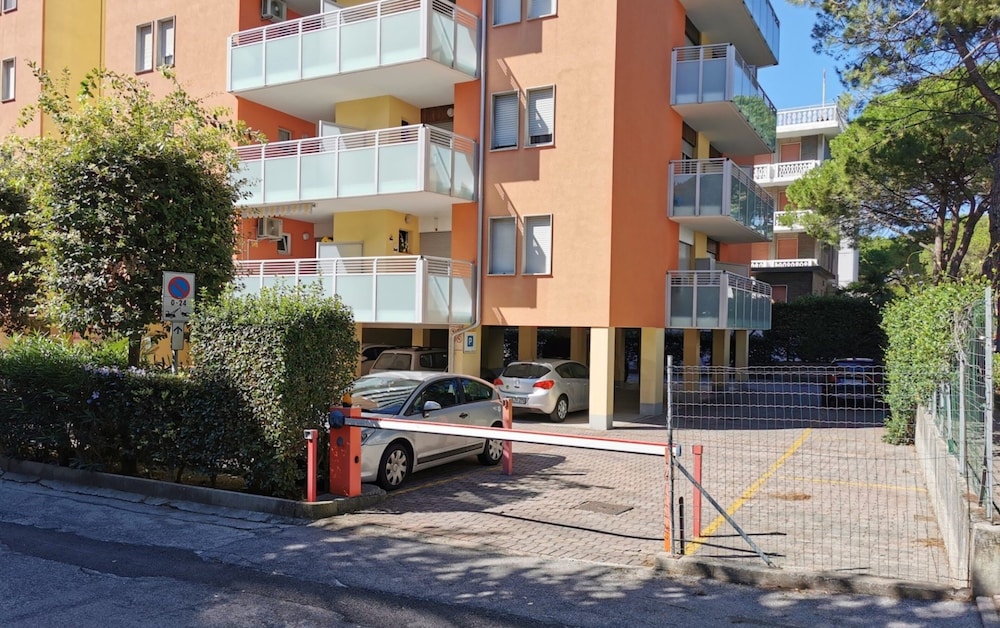 Seventh Last Floor Flat With Terrace in Bibione