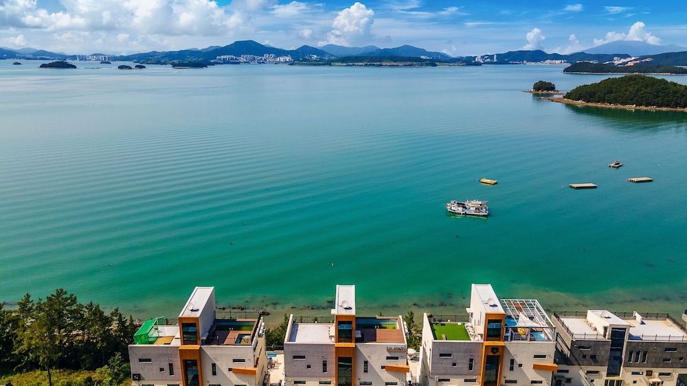 Yeosu Lastella Spa Pet-friendly Pension