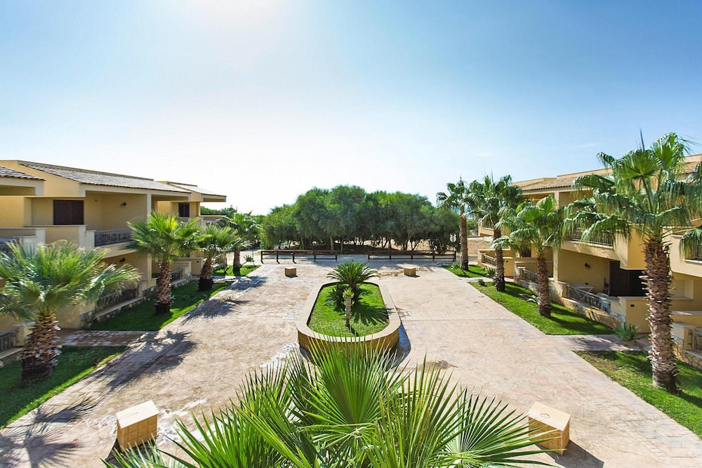 Apartment in Triscina Near Selinunte Ruins