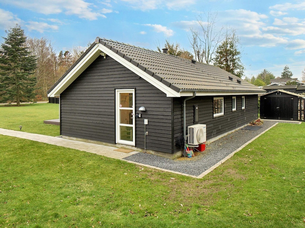6 Person Holiday Home in Melby view 4