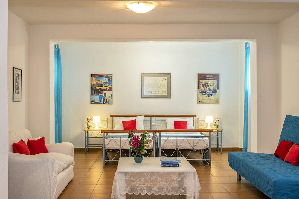 Giannis Villa