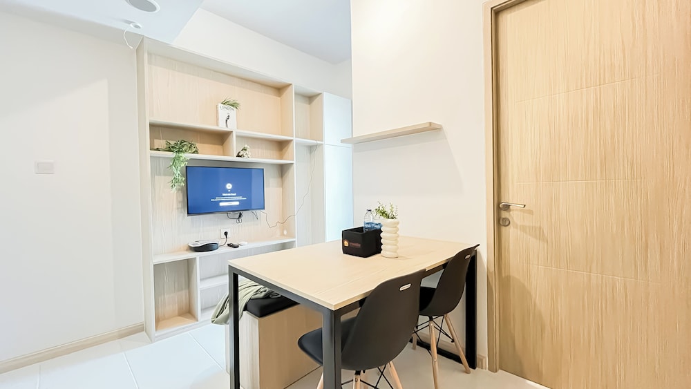 Simple Designed 2Br Near Tokyo Hub At Tokyo Riverside Pik 2 Apartment