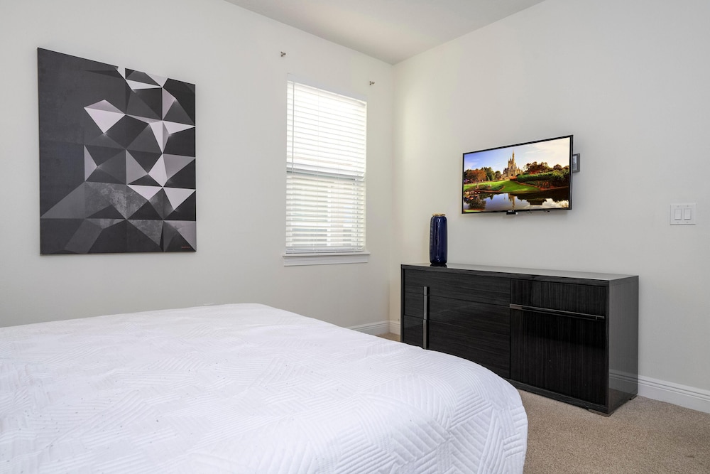 421 NP - Exquisite Retreat at Encore Resort