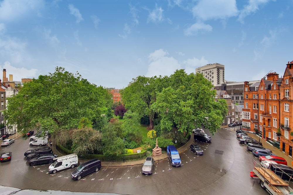 The Knightsbridge Residences