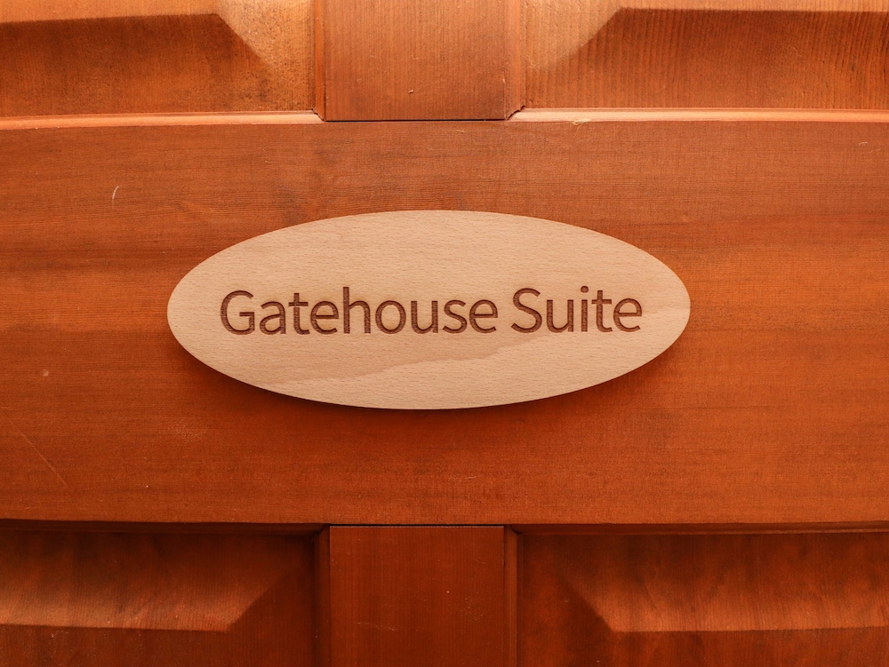 The Gatehouse