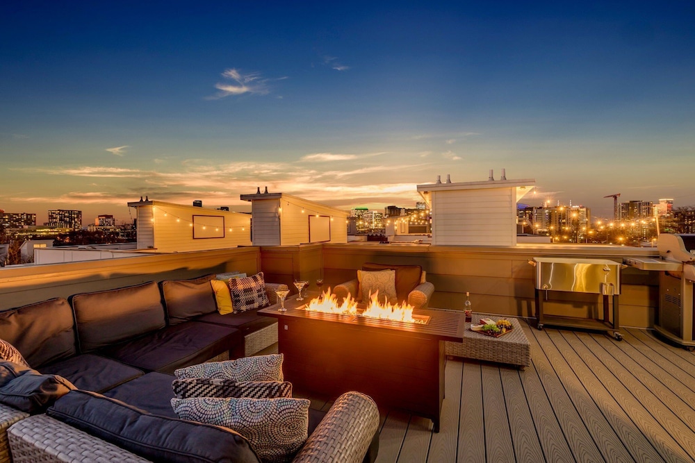 Gulch Melody - Private Rooftop - Heart of Gulch