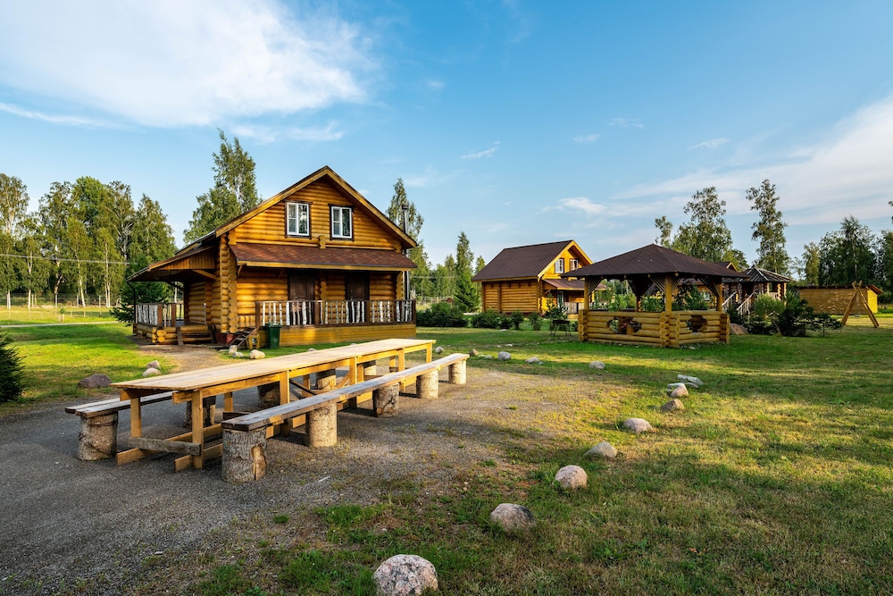 Cottage complex Ozerny Bereg