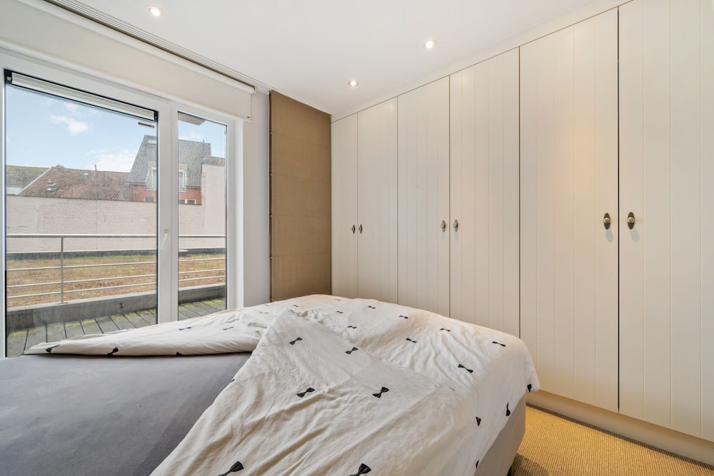 Luxury 4-bedroom Apartment With Large Terrace