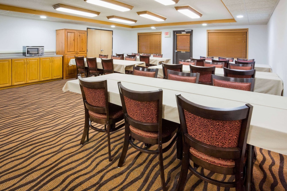 meeting & event spaces