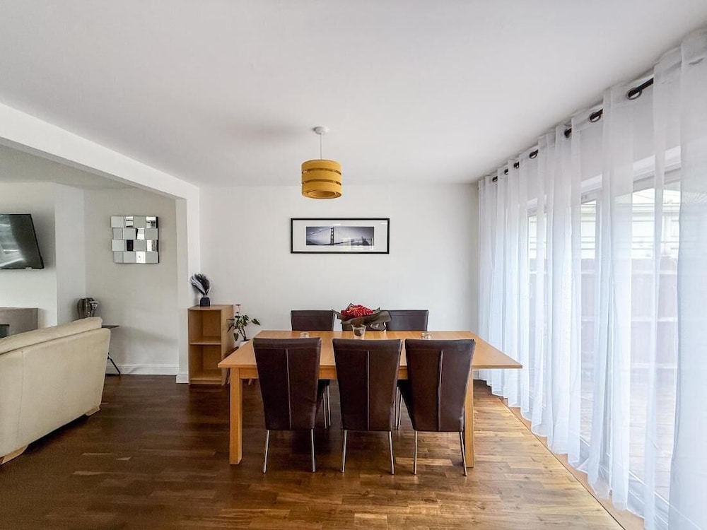 Bassetts House - Mins to Central London