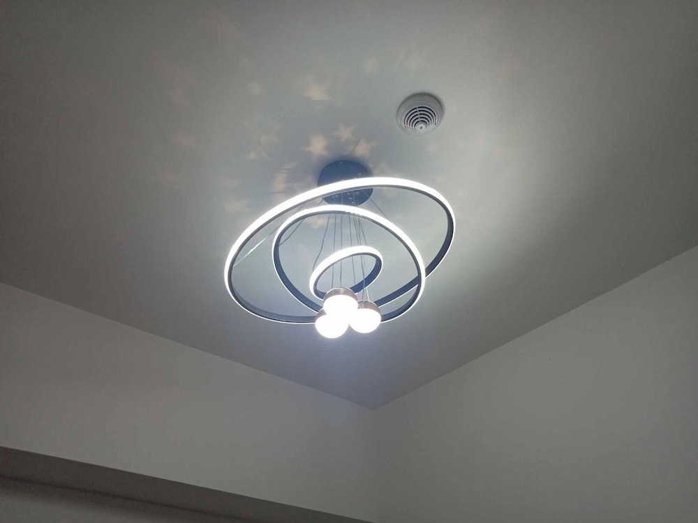 Luxurious Bayview 2BR Near MOA Picc CCP Free Wifi