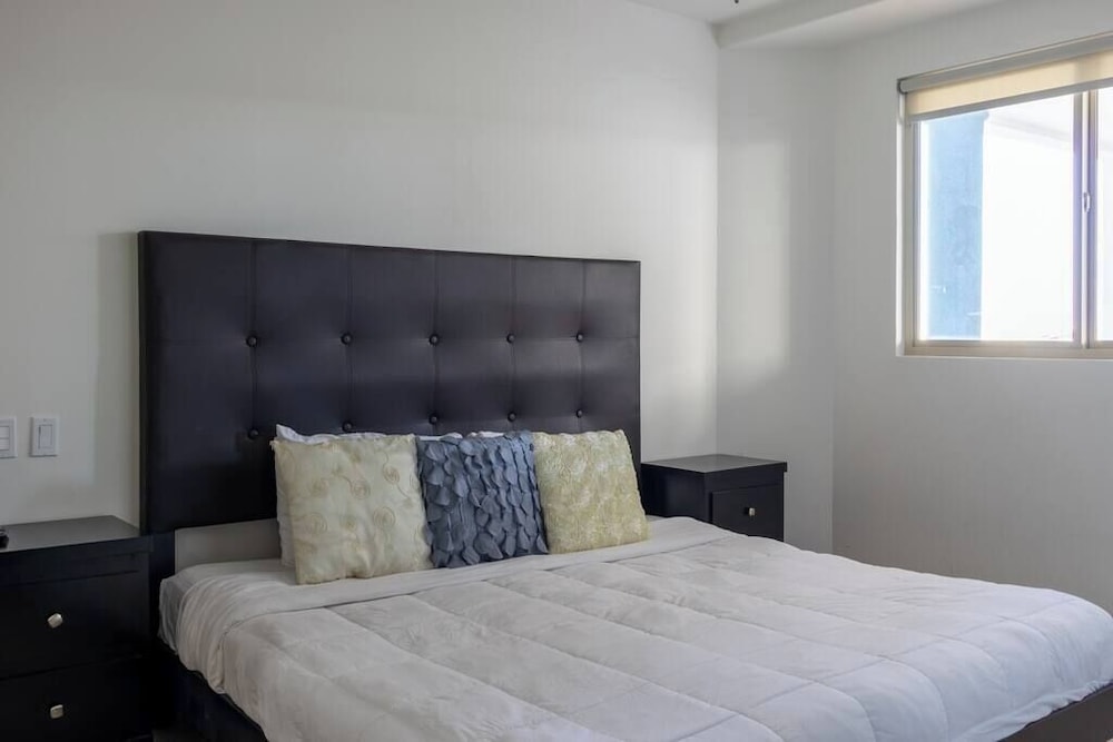 Find Peace at a Modern Ground Floor Condo