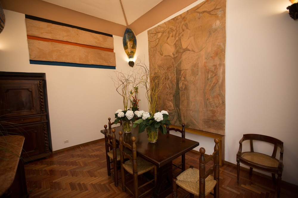 Ad 2015 Guesthouse