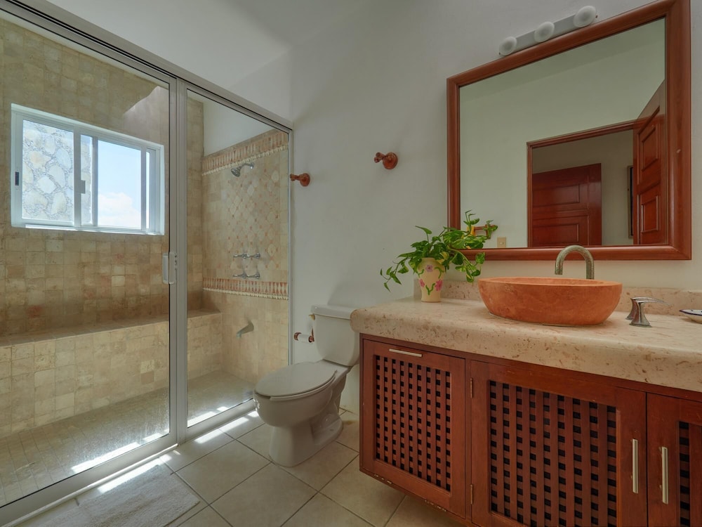 Casa Costanera - Yucatan Home Rentals view 3