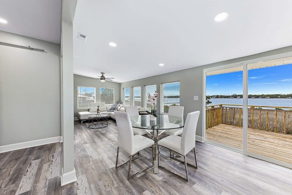 Coastal Dreams 1308 5 Bedroom Home
