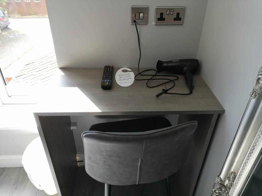 Photo 10