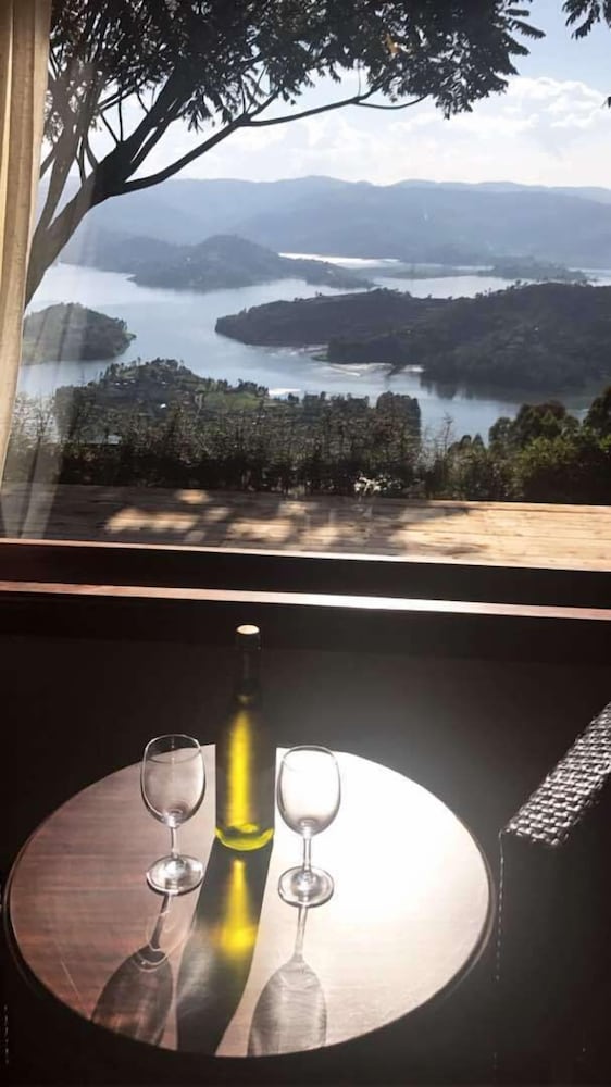 Arcadia Lodges Lake Bunyonyi