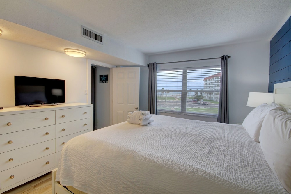 138 El Matador 2 Bedroom Condo