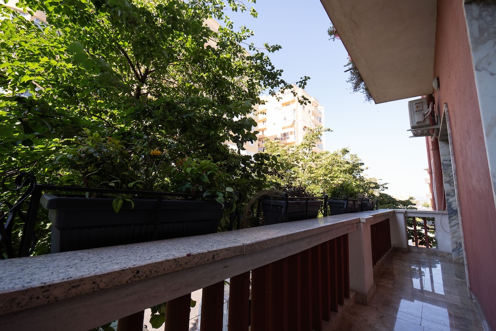 2115 Boutique Hostel
