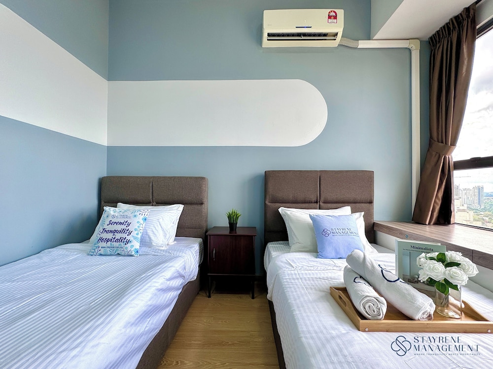 Country Garden Danga Bay Sea View Homestay by Stayrene