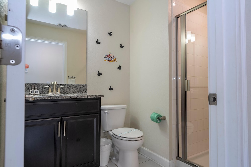 3085 TS - Opulent 5 BR Townhome Private Pool