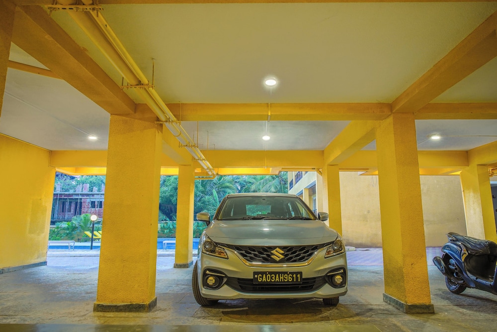 Alaya Stays Veera Marina 3 BHK Apartment