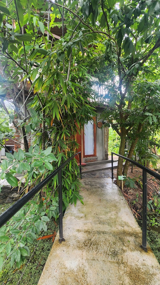 Steps Garden Resort