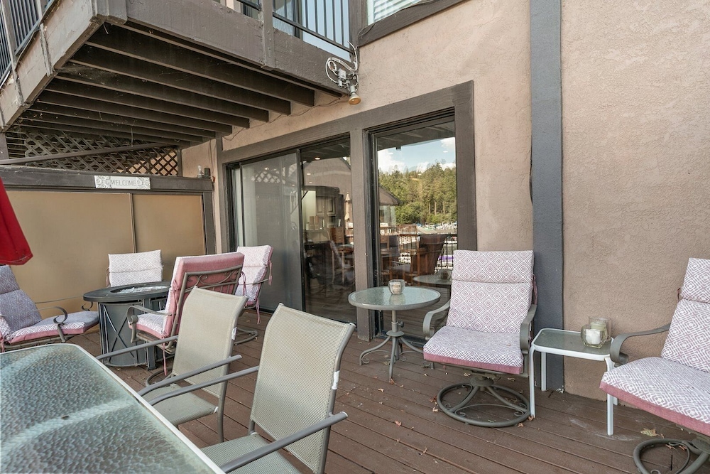 Lakeside Comfort 3 Bedroom Condo