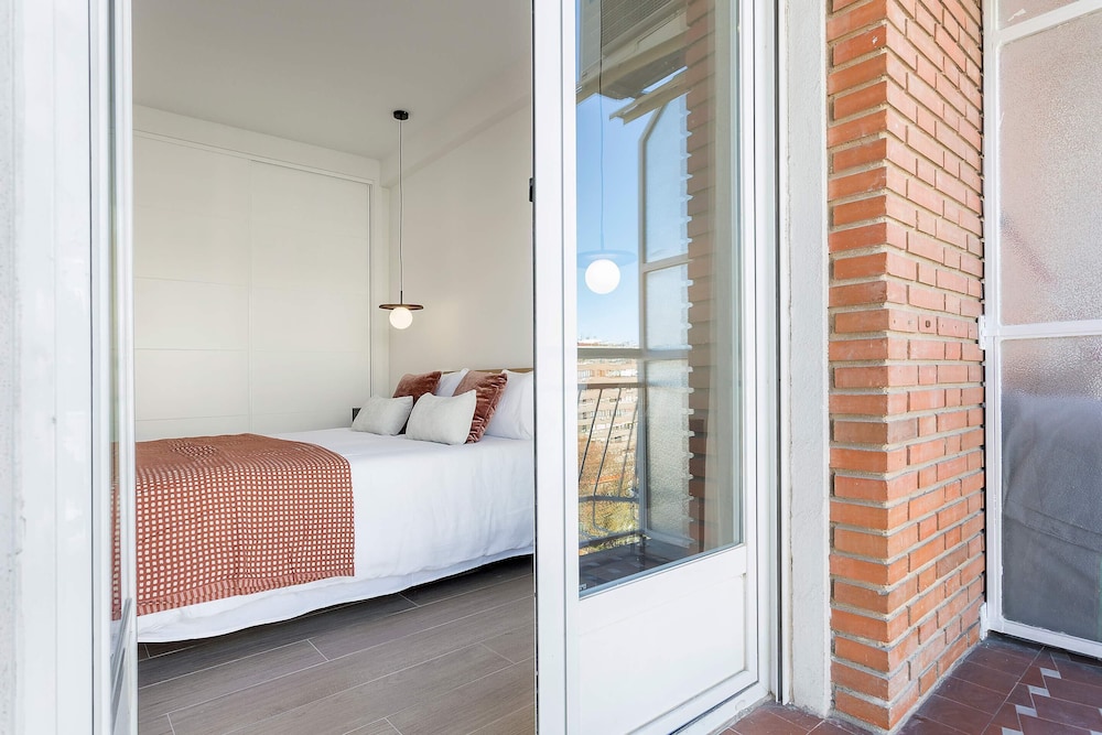 Elegant Apartment in Madrid Pedro Teixeira