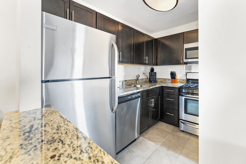 Furnished Apartment Near Longwood