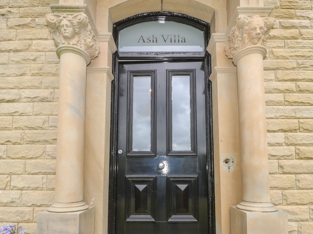 Ash Villa