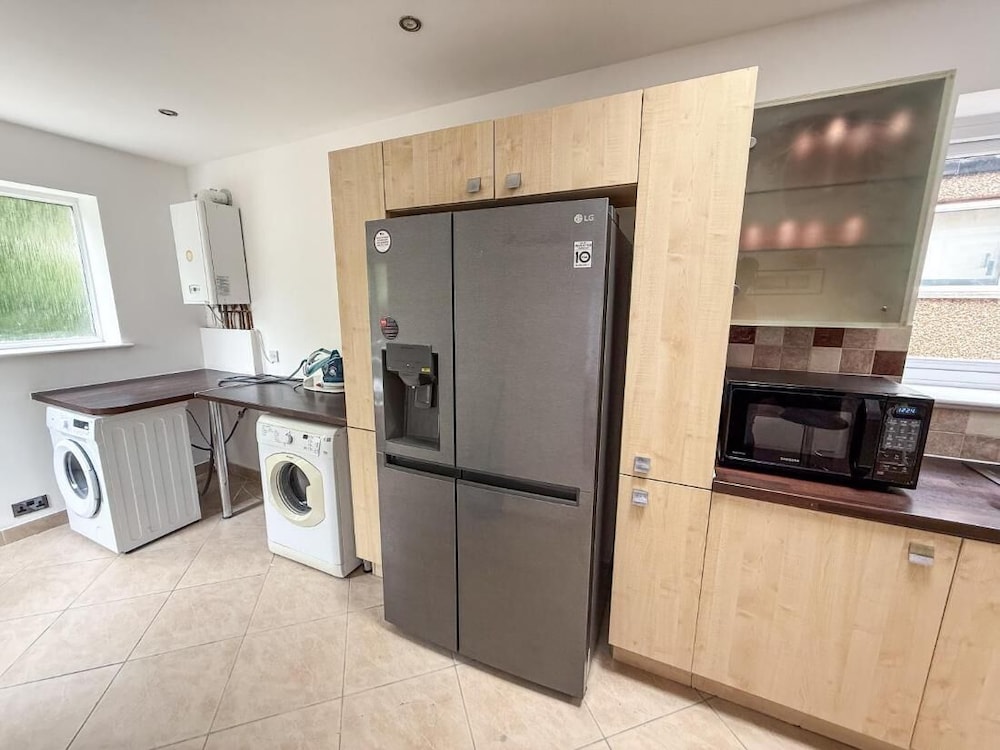 Bassetts House - Mins to Central London