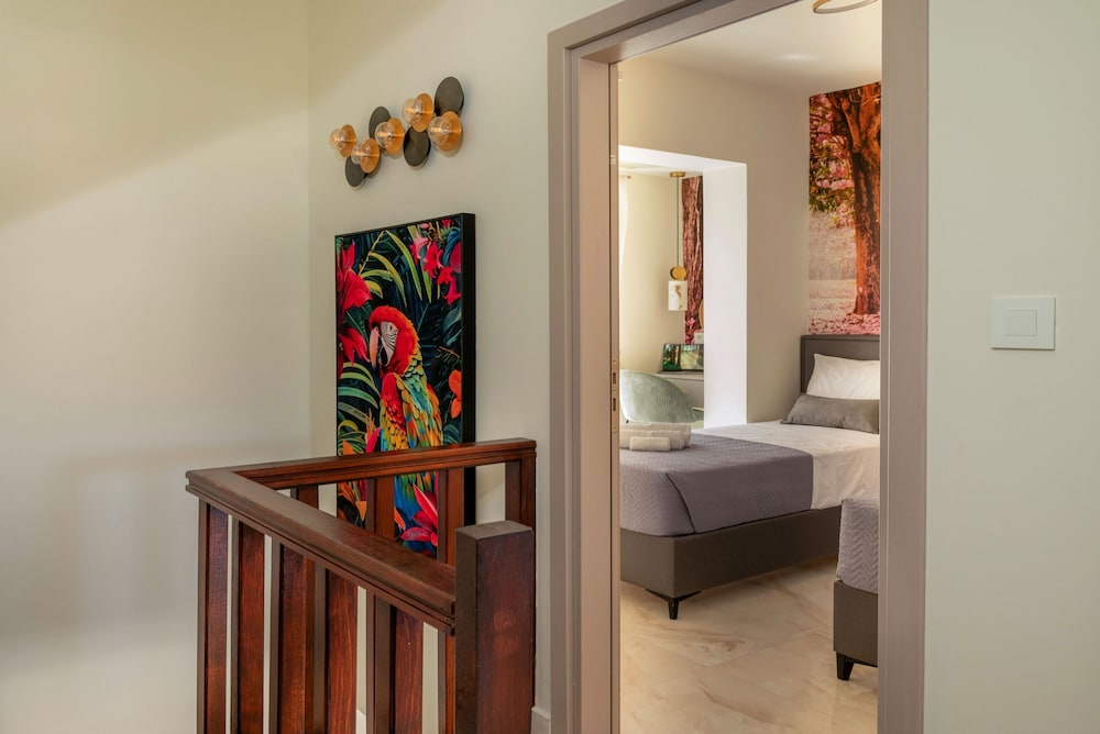 Paradissia Luxe Villa With Private Swimming Pool
