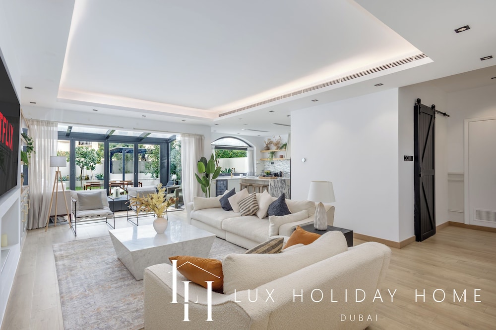 LUX The Serene Springs Villa