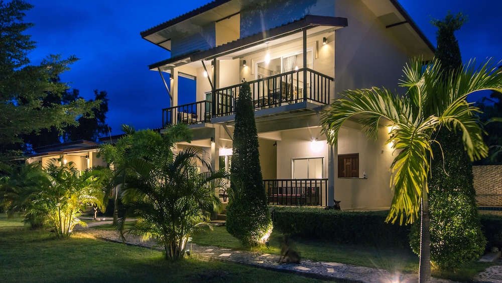 Coco Lilly Villas
