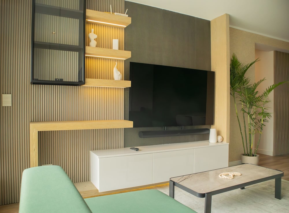 w Flawless 3BR w Balcony in Miraflores