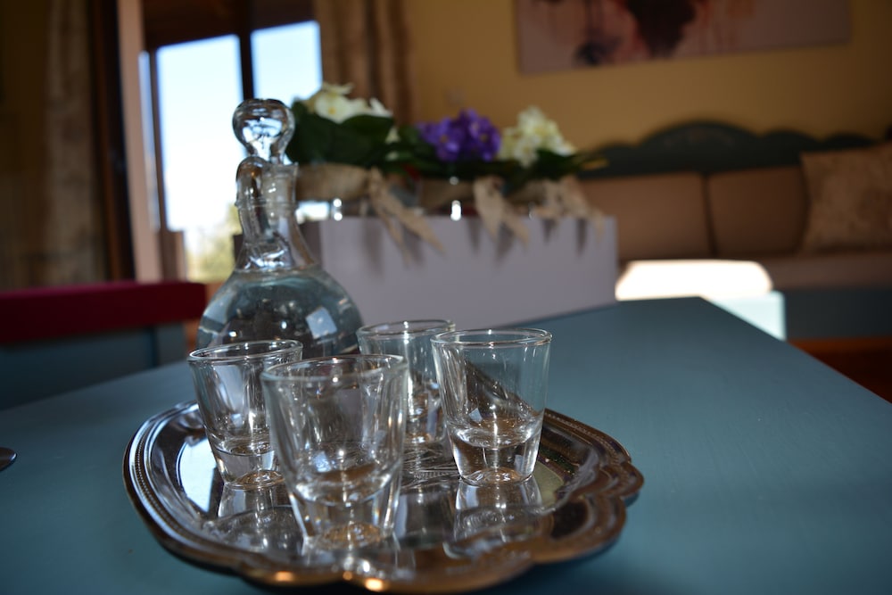 Elianthos Villa