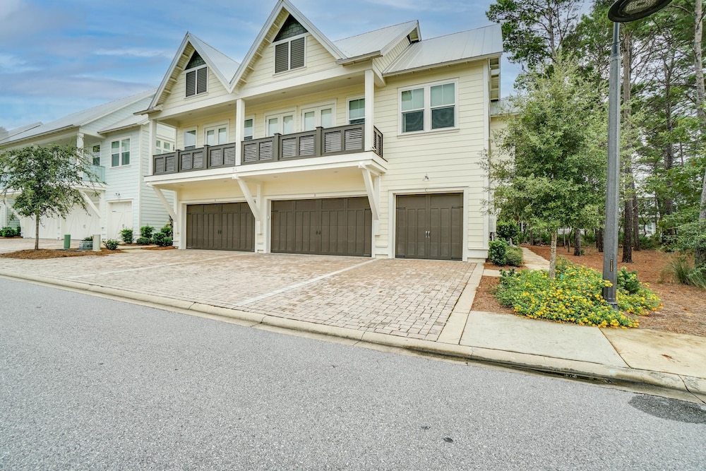 Prominence on 30A by Panhandle Getaways