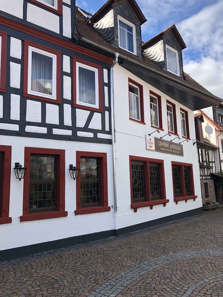 Stunning Home With Great Pool Area, 5 Miles From Disney! CDC Standards #5wh524 - Image 1