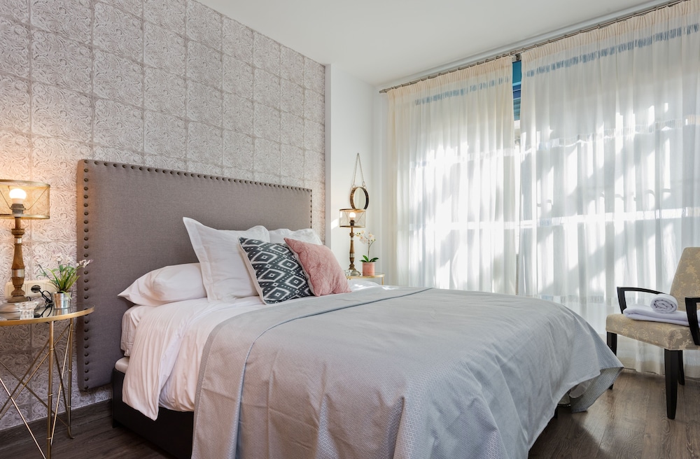 Modern 2 Bd Apartment With Private Terrace Eslava Terrace