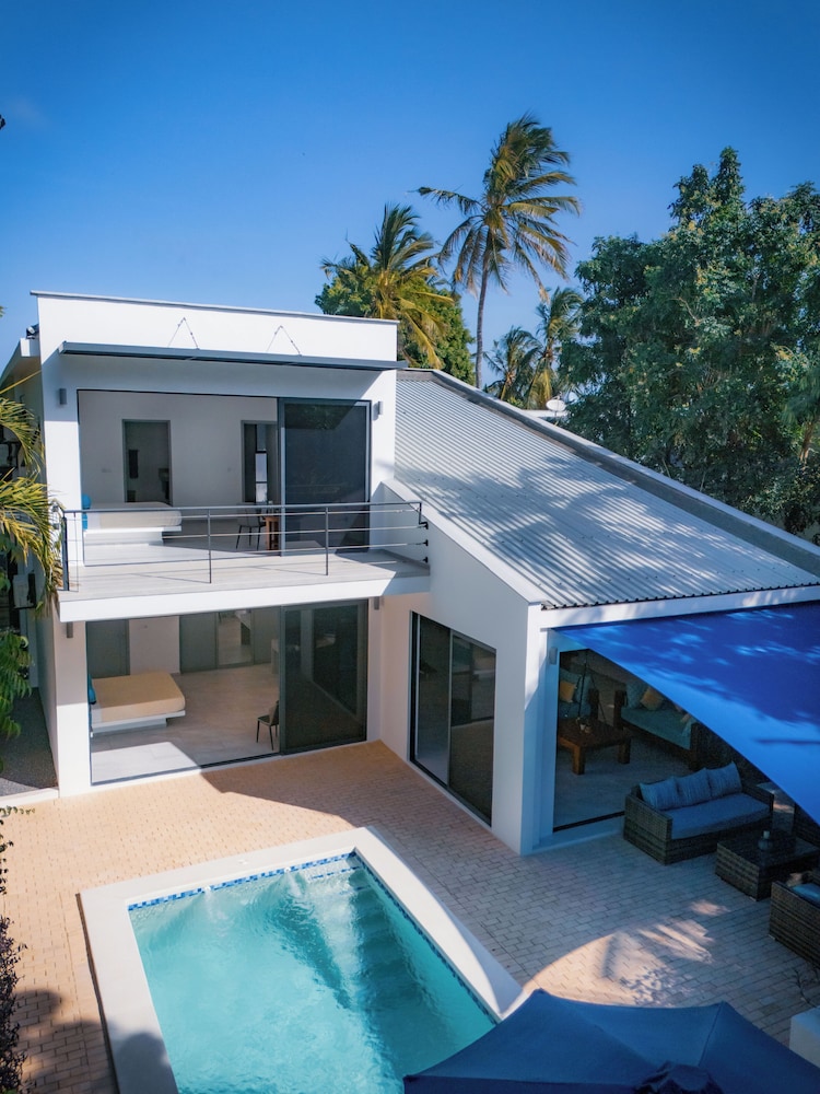 Coral Reef Villas