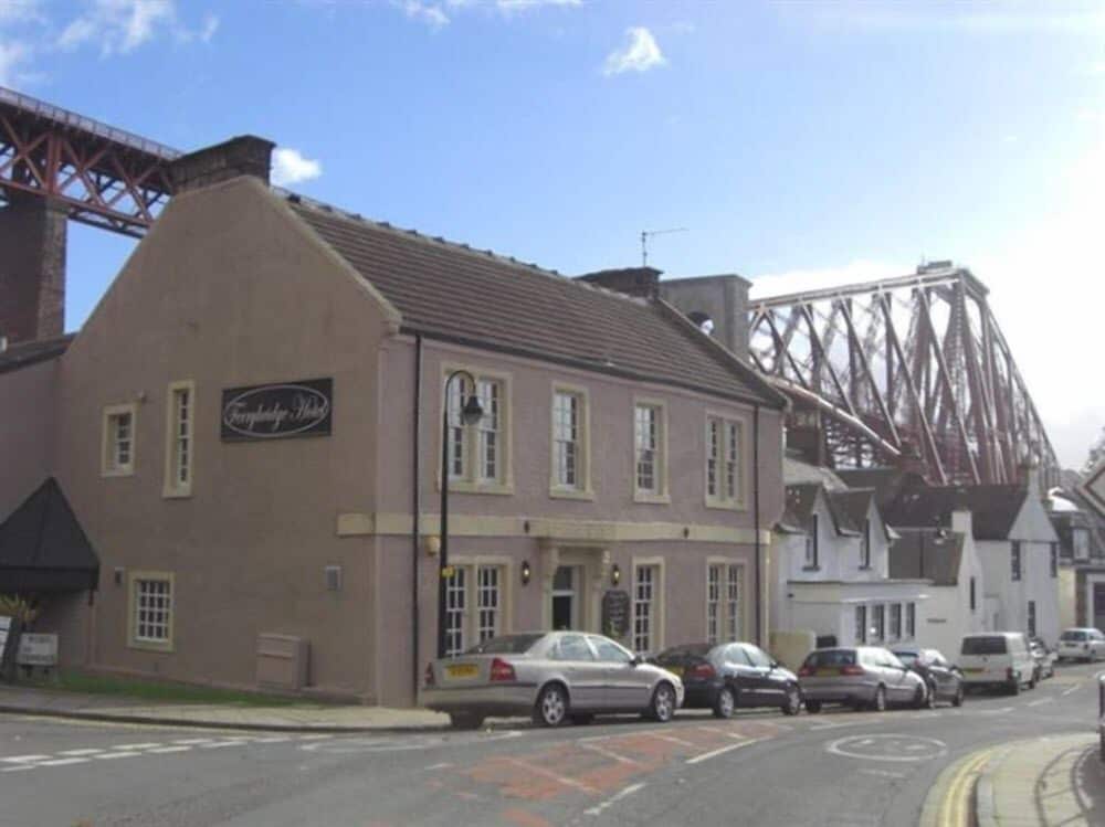 Dunfermline Vacations - Ferrybridge Hotel - Property Image 6