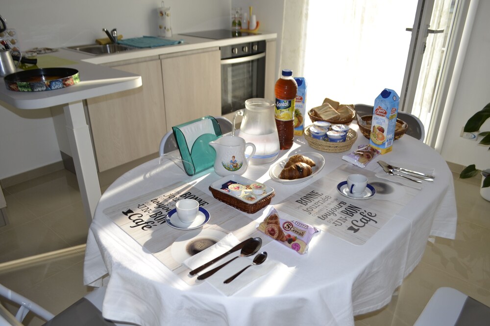 ATTICA B&B